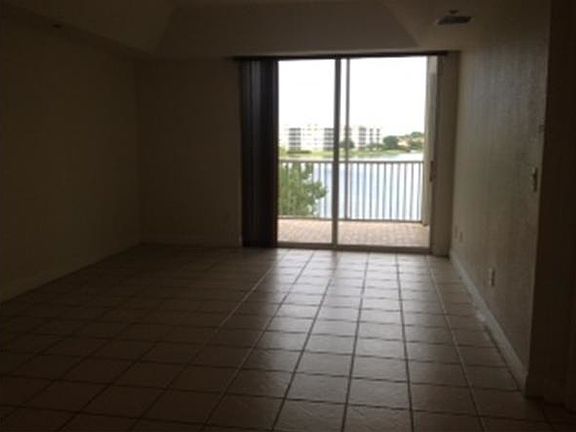 3rd image of 10770 NW 66th St APT 306
