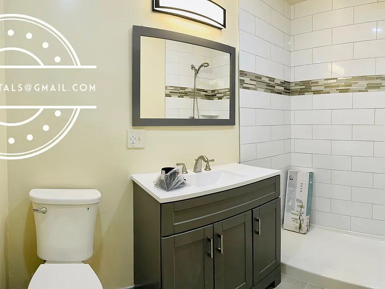 522 W Gutierrez St #3 — Photo 16