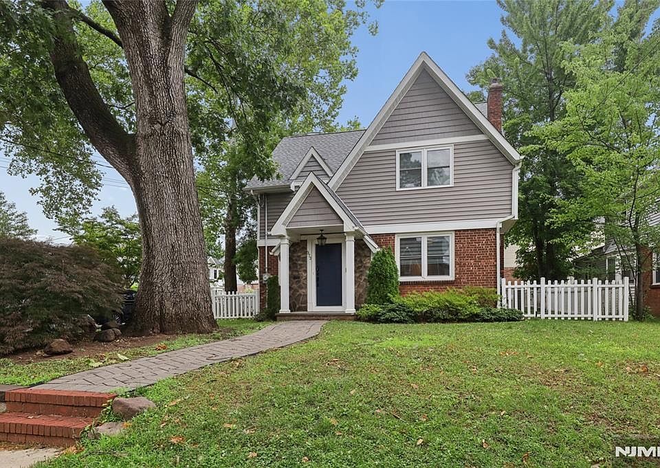 1st image of 373 Briarcliff Rd