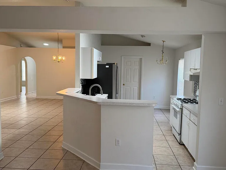 3133 Cauthen Creek Dr — Photo 3
