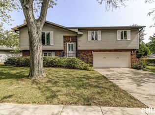 47 Amherst Dr, Springfield, IL 62702