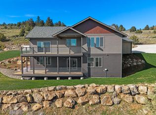 7306 Hanks Marsh Vis, Klamath Falls, OR 97601