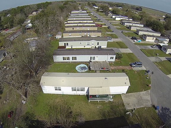 4th image of 230 Blanco Dr