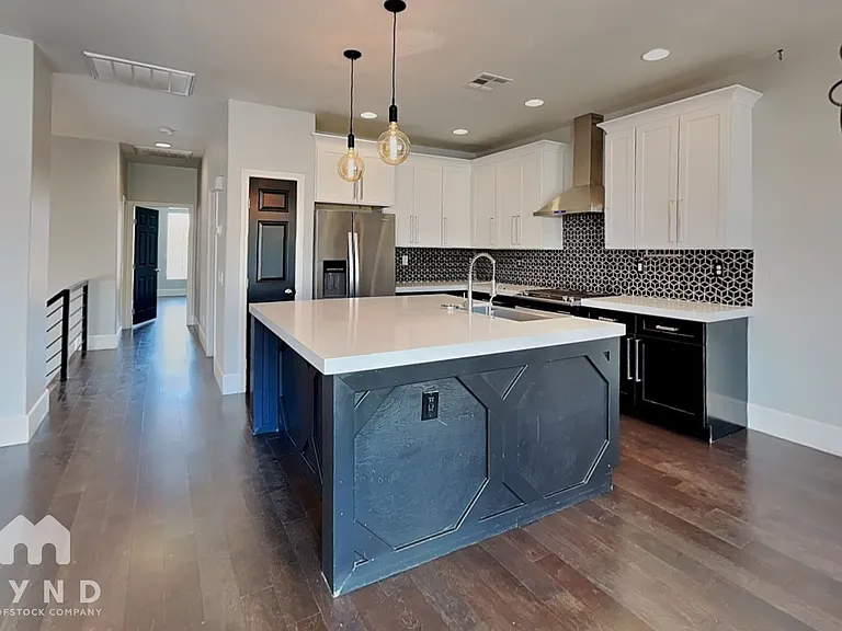 5233 Kendall Ridge Ct — Photo 2