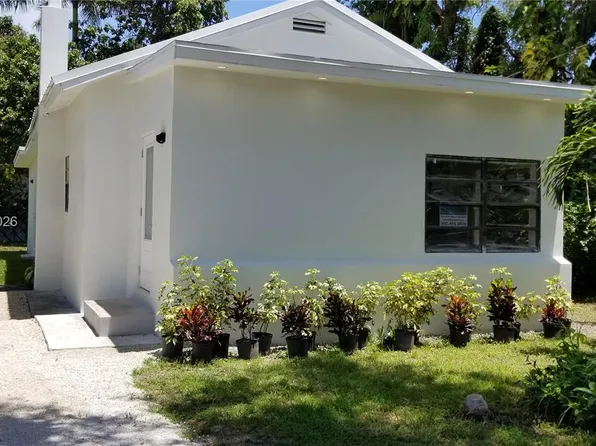 2465 NE 184th St, North Miami Beach, FL 33160