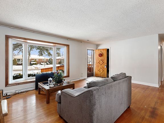4th image of 9620 Kostner Ave