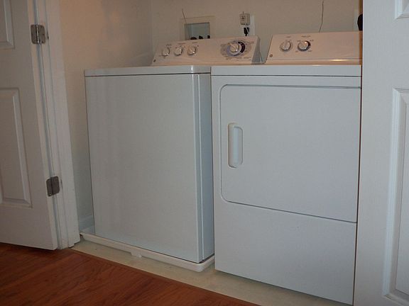 4th image of 3810 Lightfoot St Unit 301