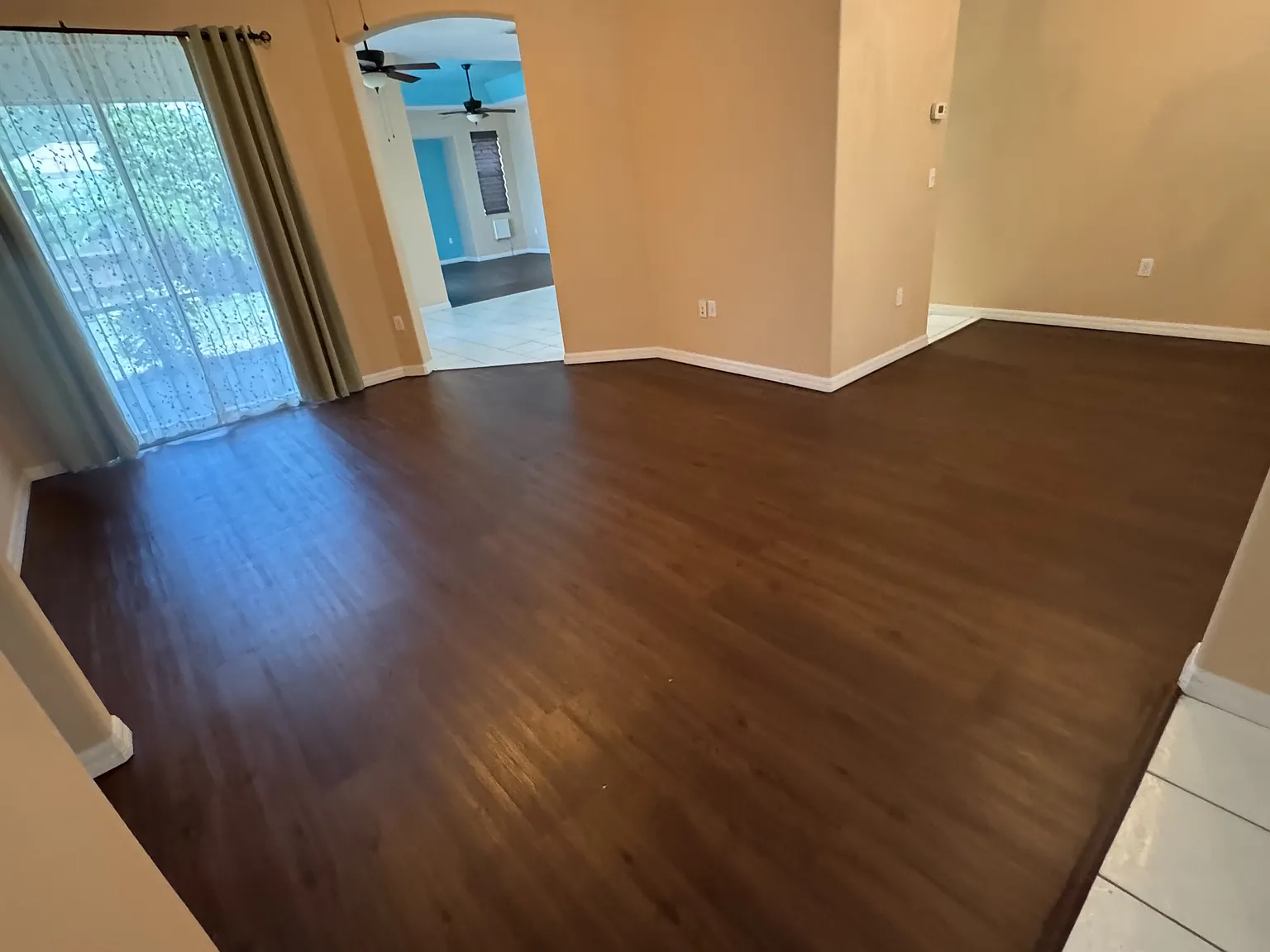 3 bed, 1858 sqft, $2,700 — Photo 2