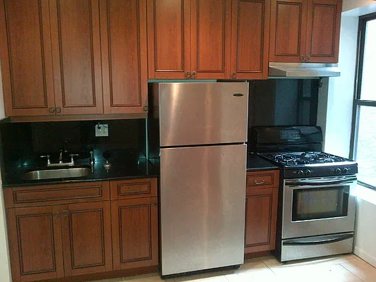 Rented by Meyerson Management | media 13