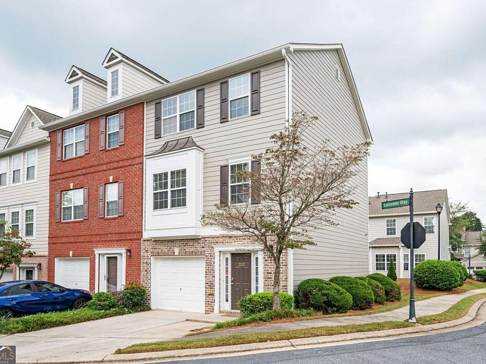 1st image of 2213 Leicester Way SE