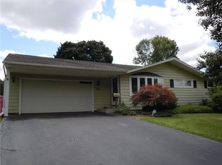 99 Kaymar Dr, Rochester, NY 14616