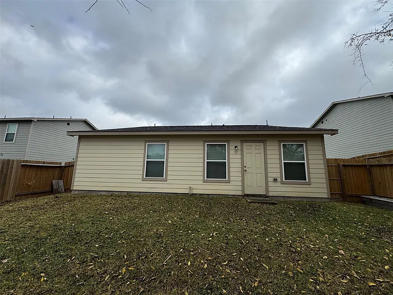14132 Harlequin Dr — Photo 16