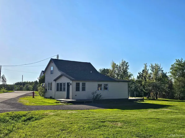 50350 Lake Annie Rd, Hancock, MI 49930
