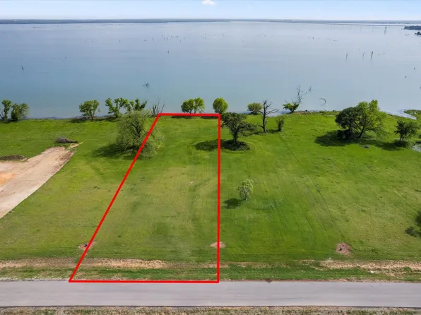 15 Triangle Shores Dr, Corsicana, TX 75109
