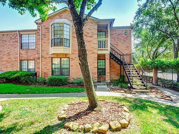 2nd image of 2255 Braeswood Park Dr APT 252