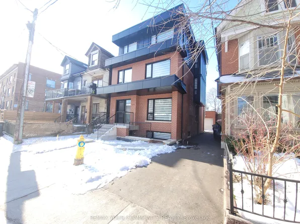248 Gladstone Ave #Basement, Toronto, ON M6J 3L6