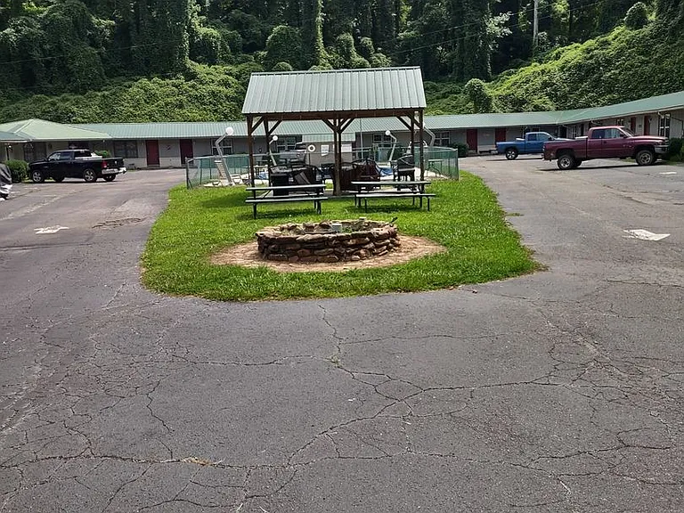 6280 Ela Rd — Photo 10