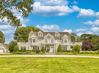 44 Beach Lane, Westhampton Beach, NY 11978