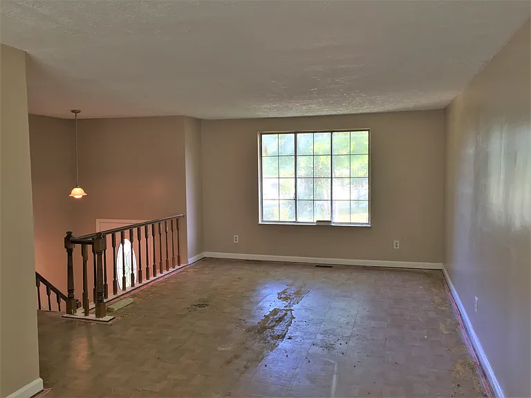5404 Tracey Dr — Photo 2