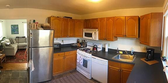 3rd image of 1300 W 42nd St