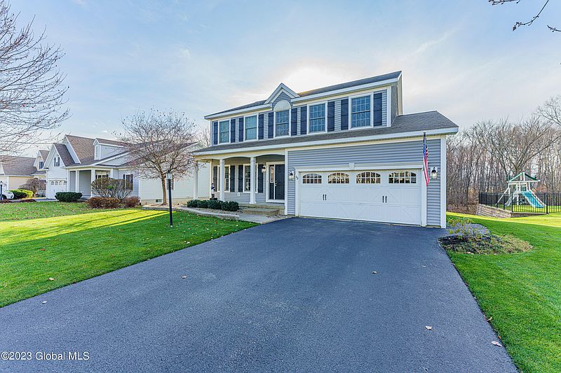 3rd image of 49 Chatsworth Way