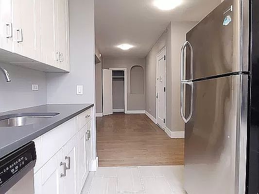 4th image of 3660 Waldo Ave APT 3K
