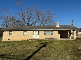 49 Napier Ln, Clay City, KY 40312