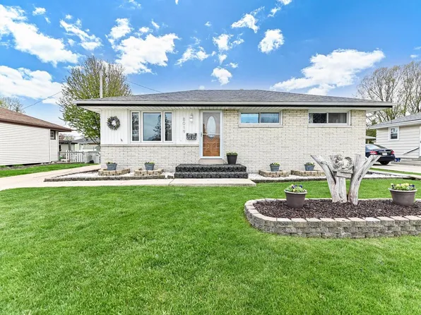8019 W Norwich STREET, Milwaukee, WI 53220