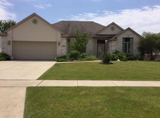 5116 Park Place Dr, Oregon, OH 43616