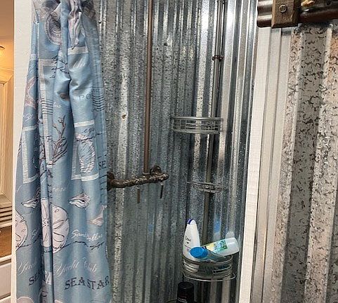 5th image of 1751 Bell Rd