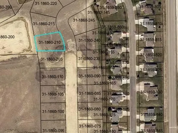 3 Campbell Blvd, Worthington, MN 56187