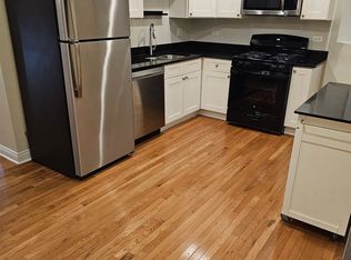 654 W Roscoe St #GF, Chicago, IL 60657