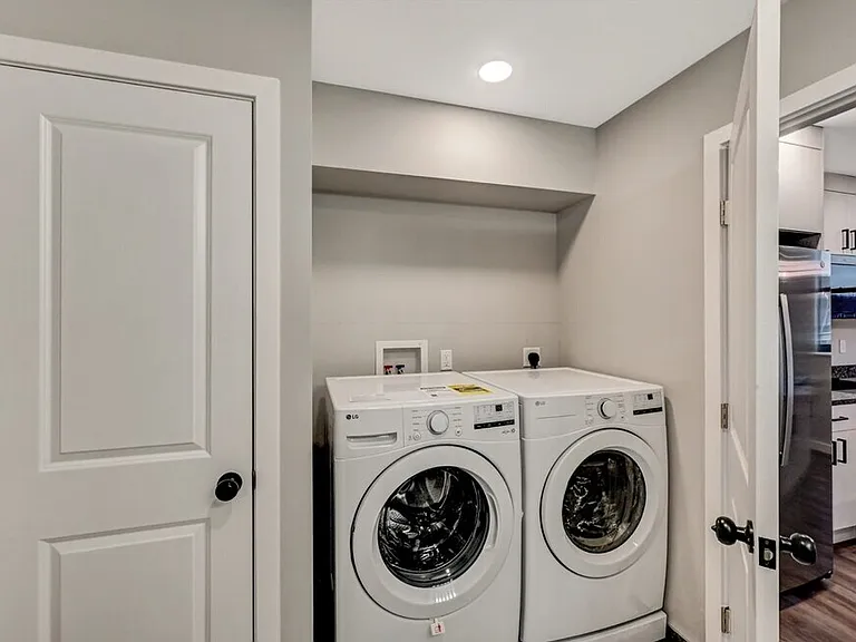 635 Main St #200 — Photo 12