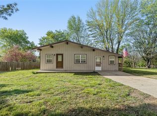 7640 Rally Hill Rd, Harrison, AR 72601