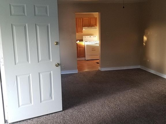 4th image of 114 Rogers St
