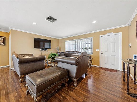 5th image of 1674 Roy Drive