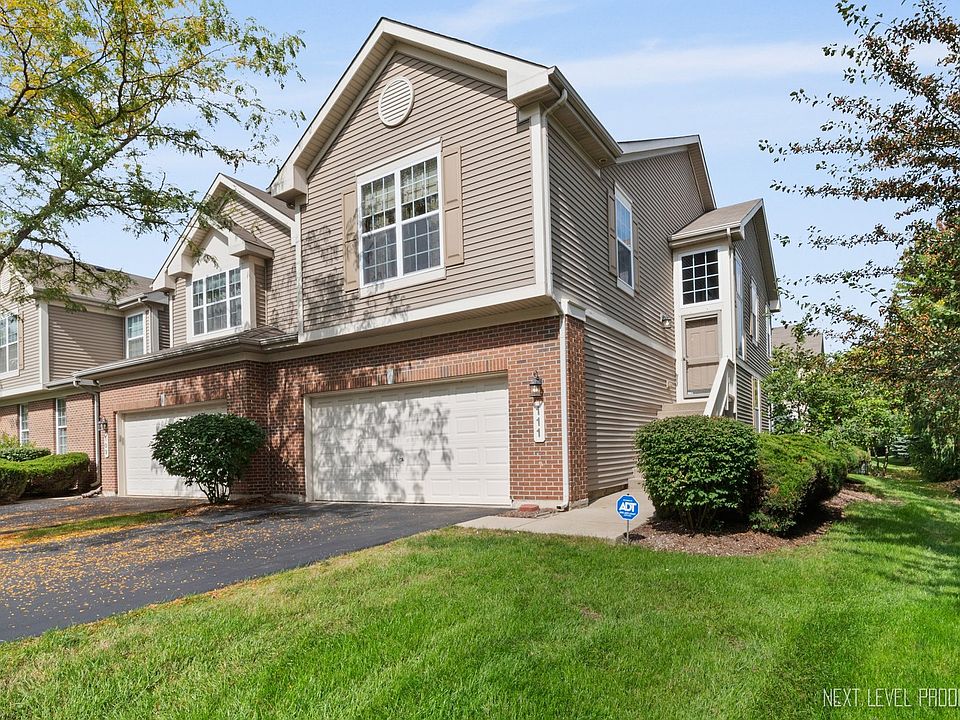 1st image of 111 Fountain Grass Cir