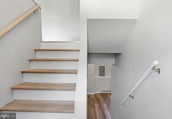 5th image of 3496 Fox Ridge Ct