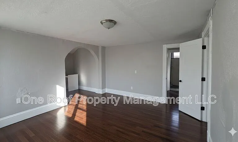 716 Indiana Ave #2 — Photo 2