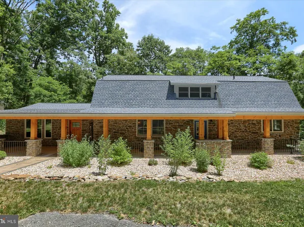 501 Sample Bridge Rd, Enola, PA 17025