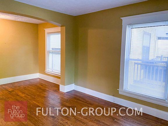 4th image of 14 National Ave NW #1