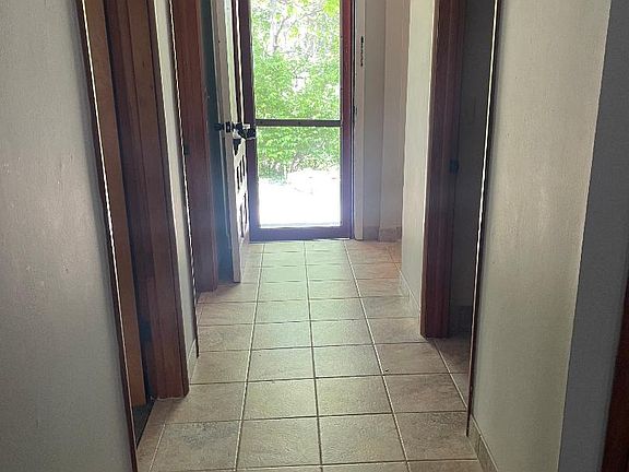 5th image of 185 N Xenia Dr