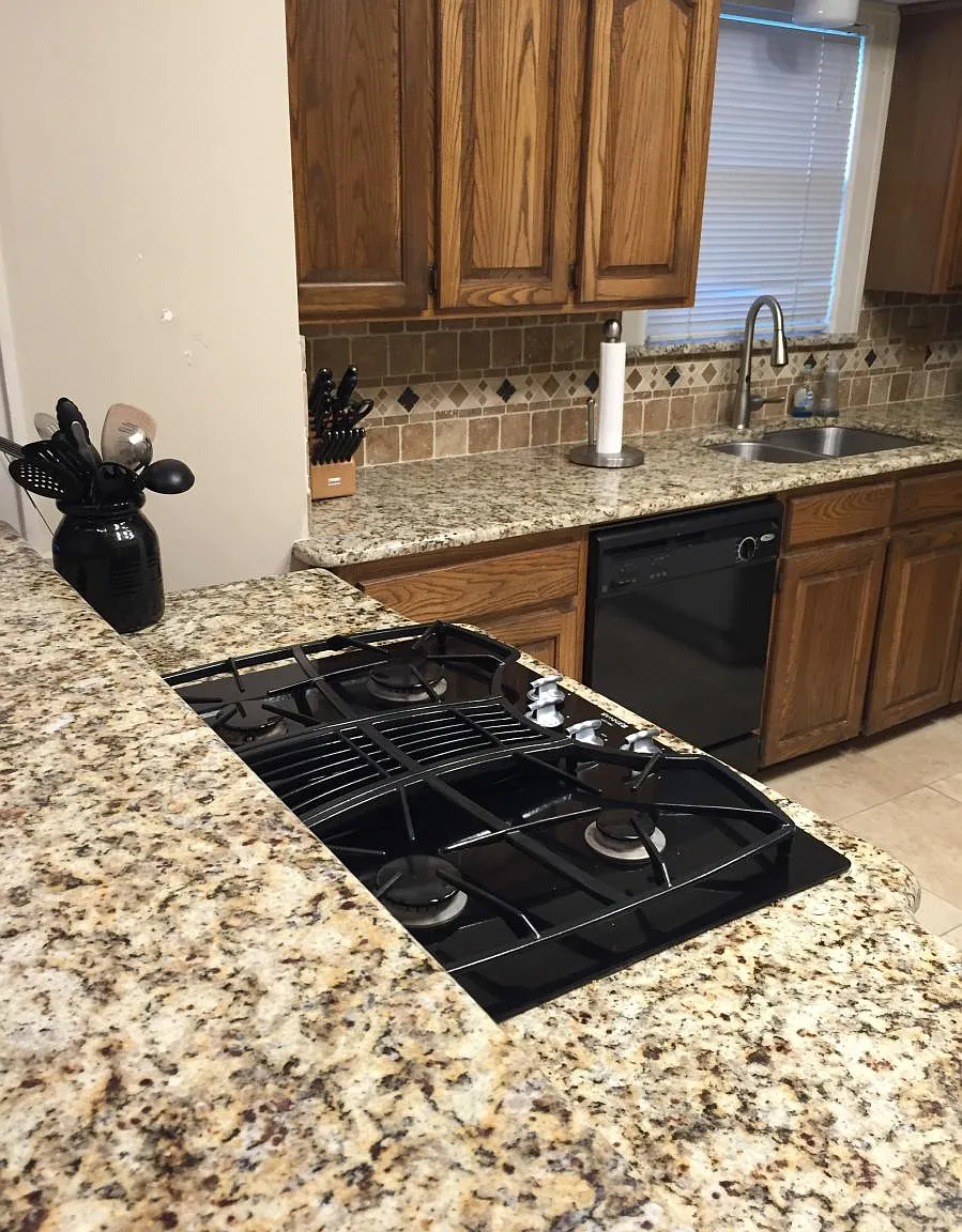 3 bed, 1955 sqft, $4,500 — Photo 4