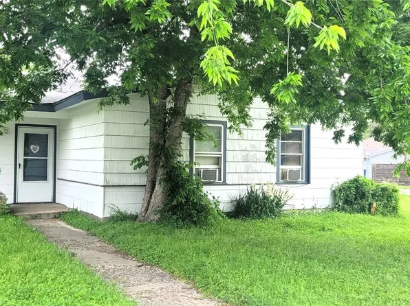 5844 Carb Dr, Westworth Village, TX 76114