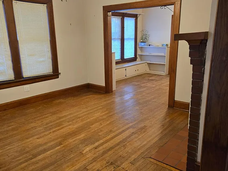 1119 Oakmont Rd — Photo 4