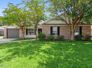 3234 Stonegate Cir, Gautier, MS 39553