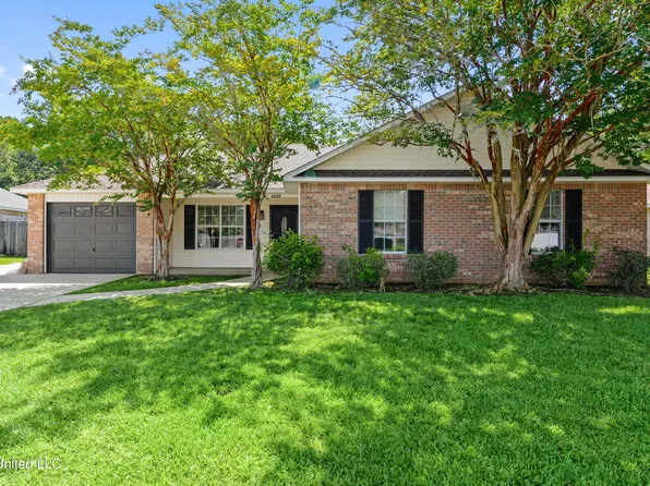 3234 Stonegate Cir, Gautier, MS 39553