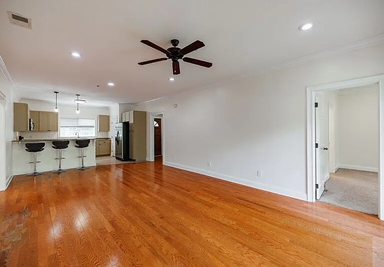 350 Wood Lake Dr #24 — Photo 4