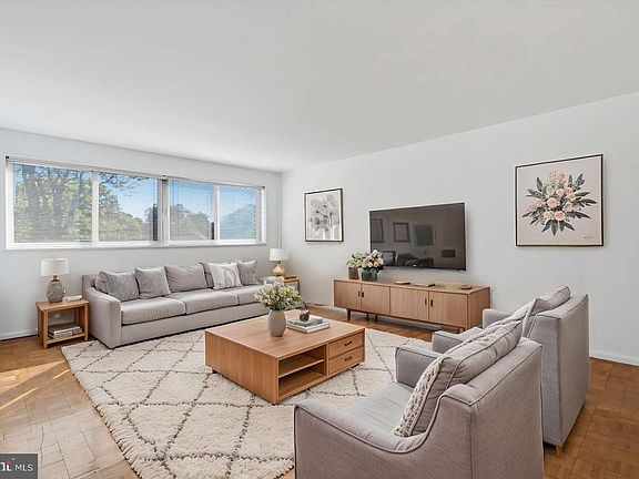 4th image of 309 Florence Ave APT 329