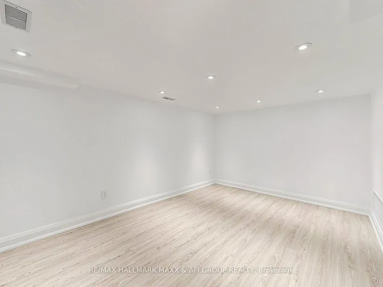 103 Ruggles Ave #BASEMENT — Photo 6